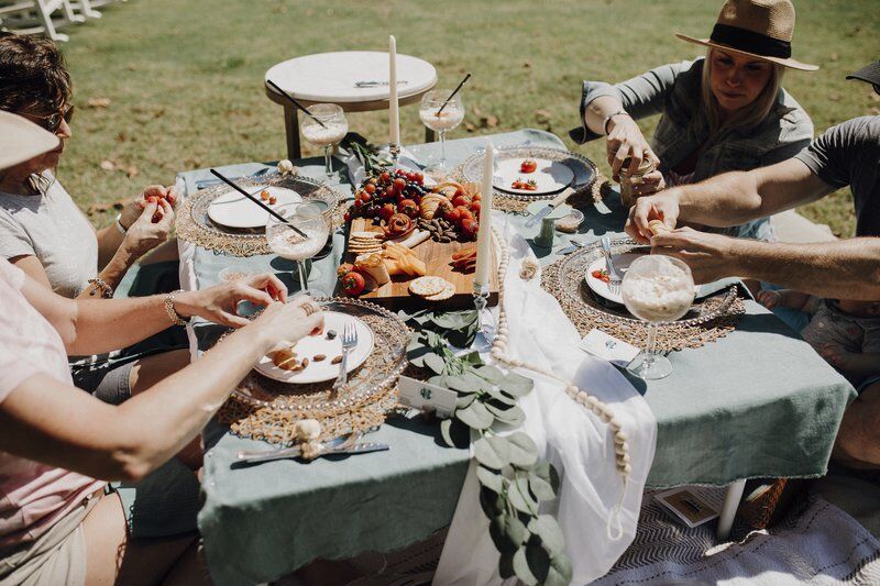 Local business brings luxury picnics to area